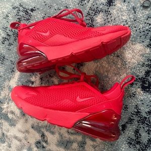 Kids Nike Air Max 270 Never worn perfect condition size 2